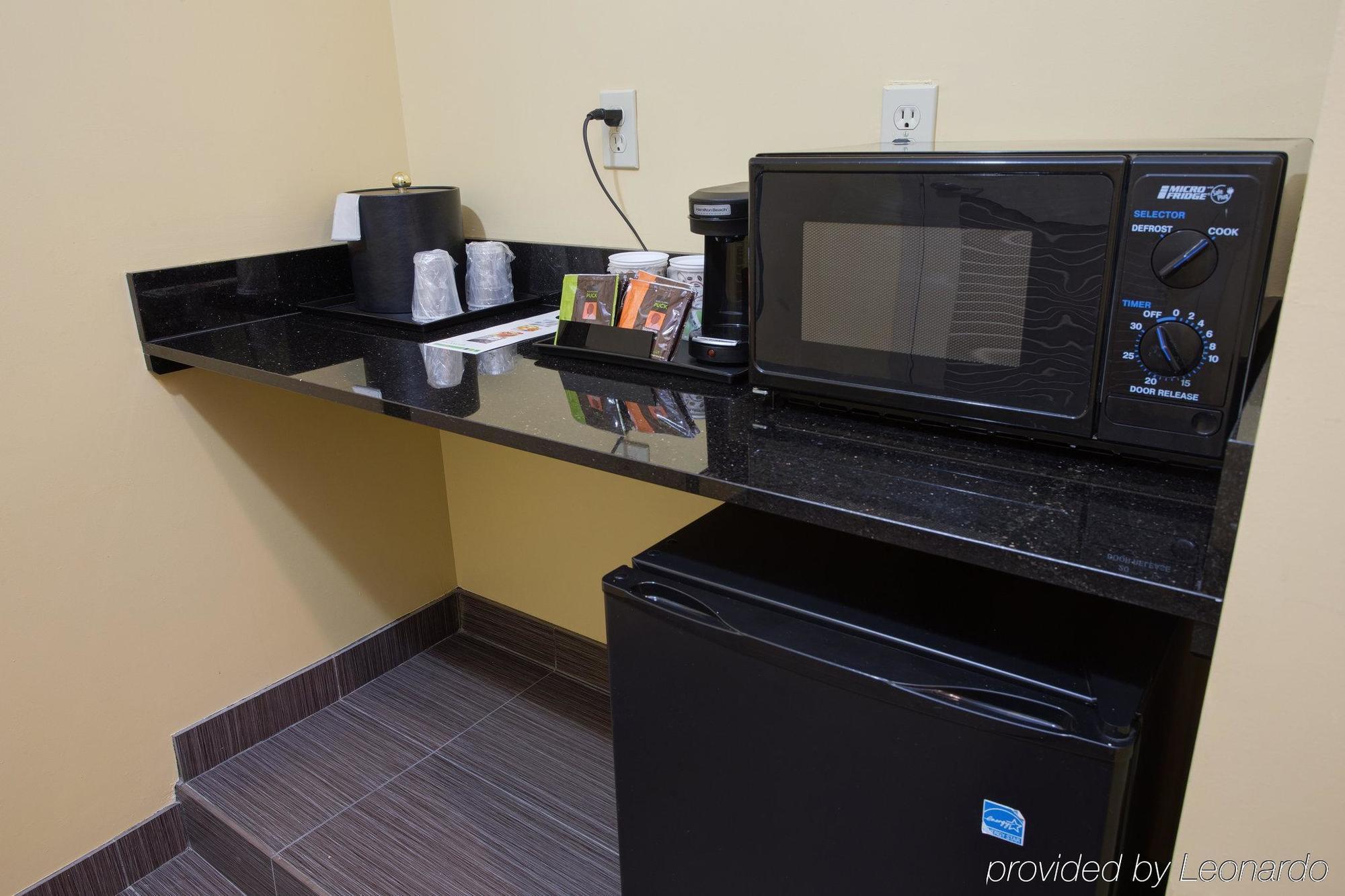 Holiday Inn North Phoenix Ngoại thất bức ảnh