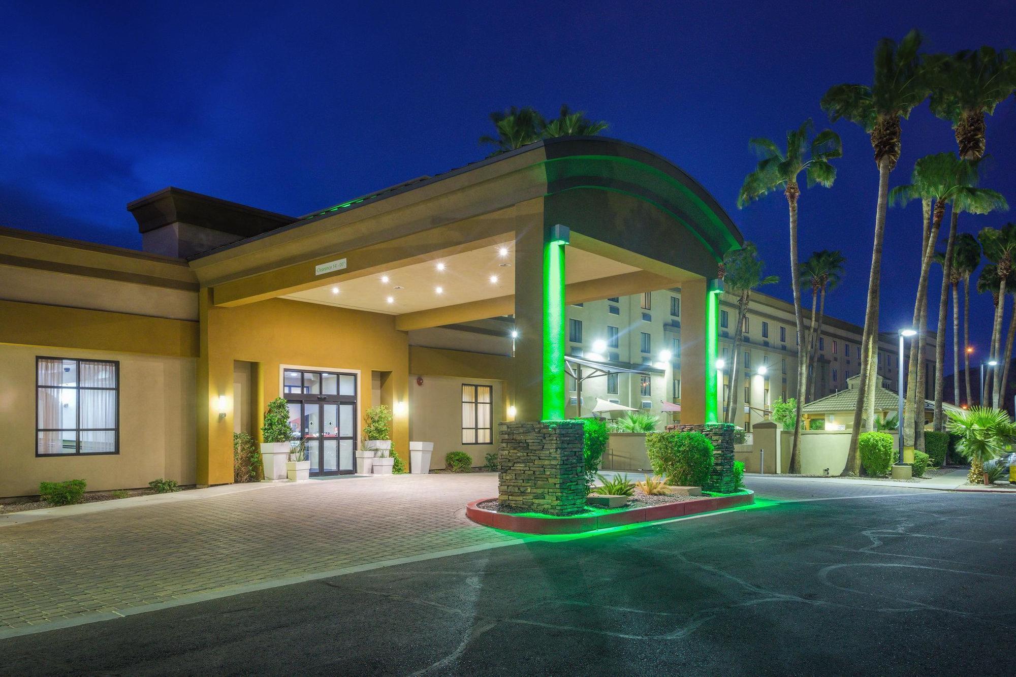 Holiday Inn North Phoenix Ngoại thất bức ảnh