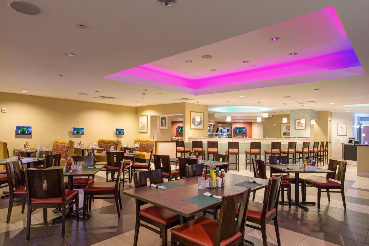 Holiday Inn North Phoenix Ngoại thất bức ảnh